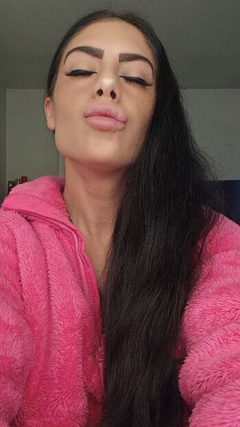 Full leaked Sexgoddessmariahlynn private photo