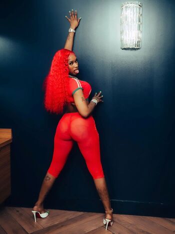 Full leaked Sexxy red private photo