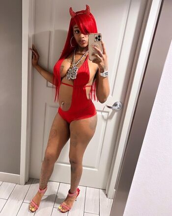 Full leaked Sexxy red private photo