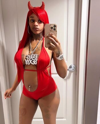 Full leaked Sexxy red private photo