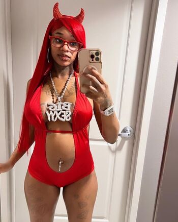 Full leaked Sexxy red private photo