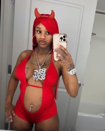 Full leaked Sexxy red private photo