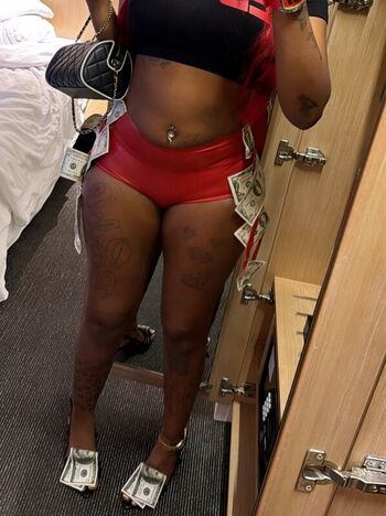 Full leaked Sexxy red page private photo