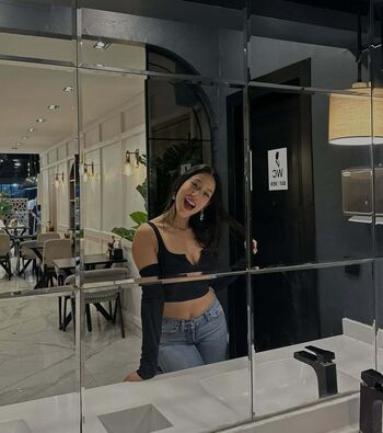 Full leaked Seymaugurr private onlyfans photo