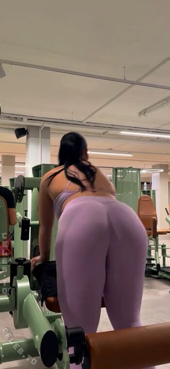 Full leaked Seymosuum private onlyfans photo