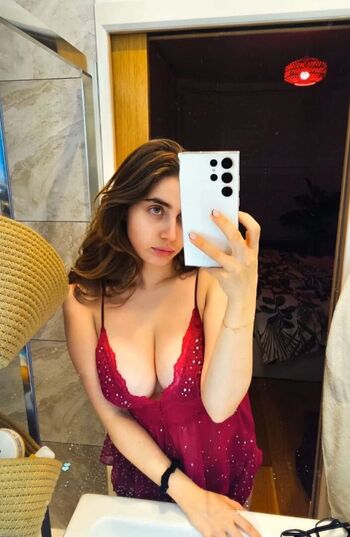 Full leaked Sfw big tits private onlyfans photo