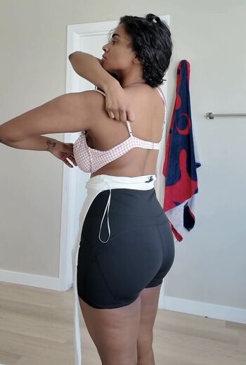 Full leaked Shnatay private photo
