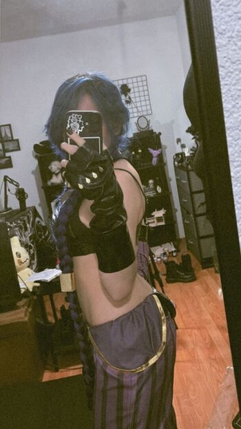 Full leaked Shadowkyuu page private photo