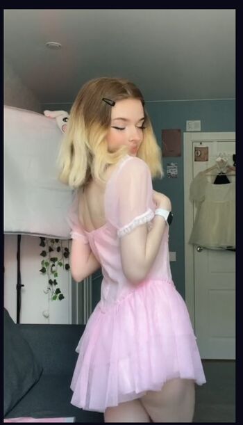 Full leaked Shadsi private onlyfans photo