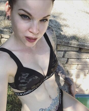 Full leaked Shakey sue private photo