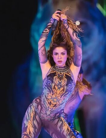 Full leaked Shakira page private photo