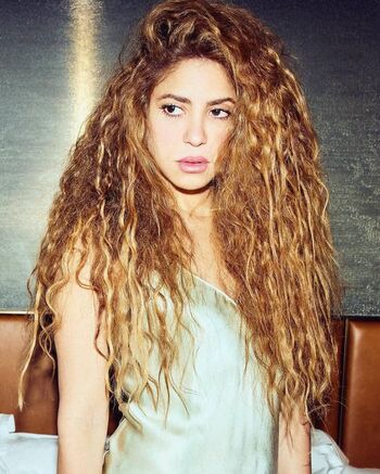 Full leaked Shakira page private photo