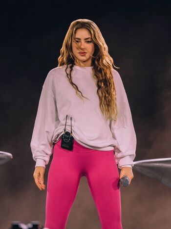Full leaked Shakira page private photo