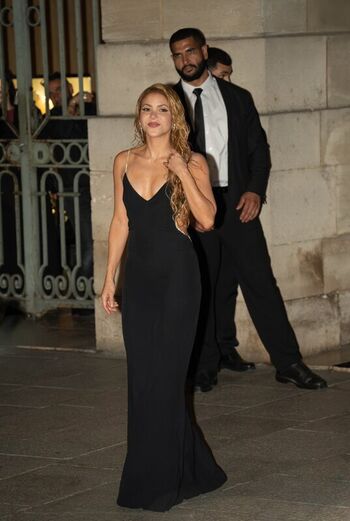 Full leaked Shakira private photo