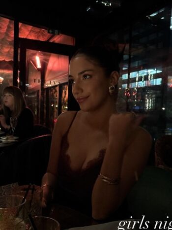 Full leaked Shakira khan private photo