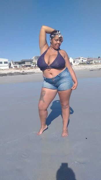 Full leaked Shammonay louw private photo