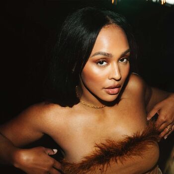 Full leaked Shanae private photo