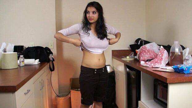 Full leaked Shanaya private photo