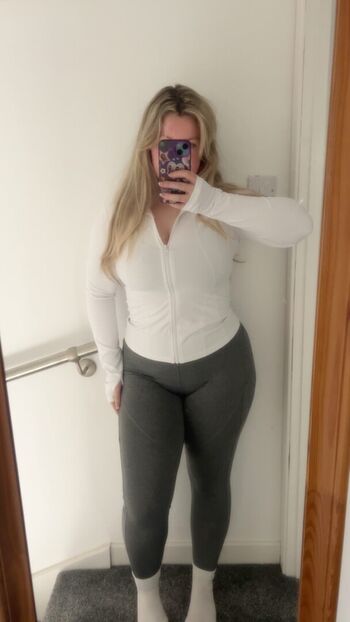 Full leaked Shannon ross private photo