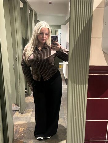 Full leaked Shannon ross private photo
