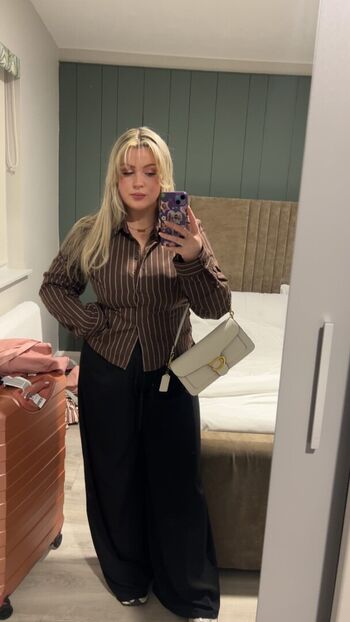 Full leaked Shannon ross private photo