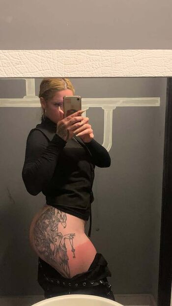 Full leaked Sharonlov private onlyfans photo