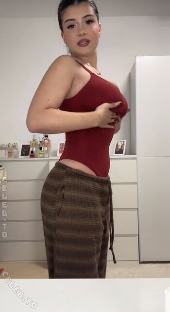 Full leaked Shathi private onlyfans photo