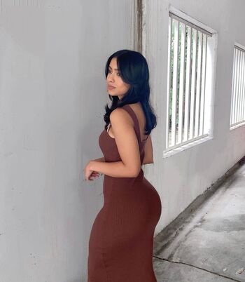 Full leaked Sheena marcina private onlyfans photo