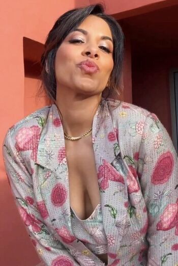 Full leaked Sheena melwani private onlyfans photo