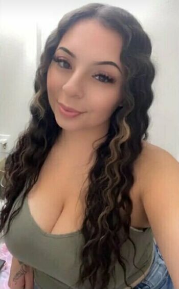 Full leaked Shelly private photo