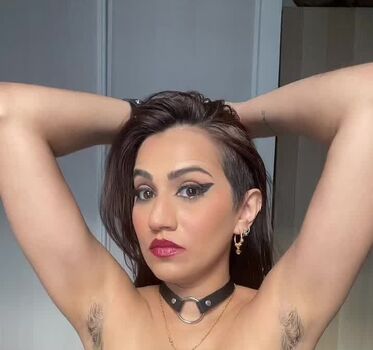 Full leaked Sheraz desi private onlyfans photo