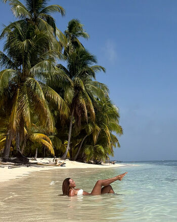 Full leaked Sheron menezes private onlyfans photo