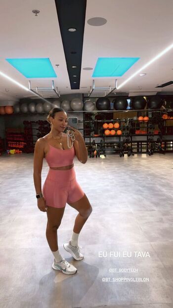 Full leaked Sheron menezes private onlyfans photo