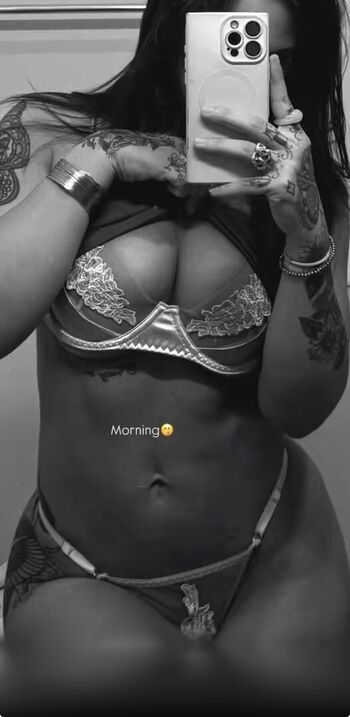 Shesxclusive
