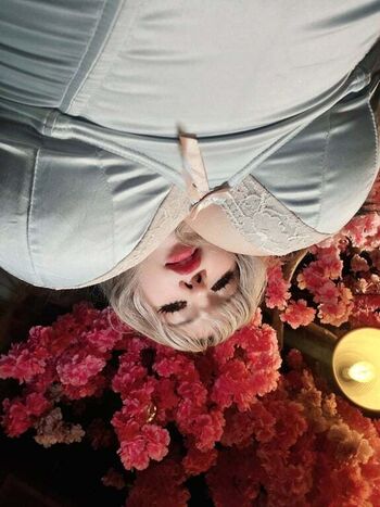 Full leaked Shichineesan private onlyfans photo