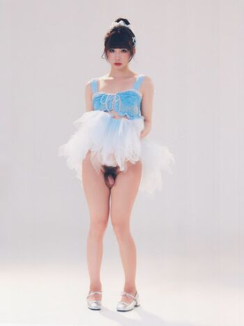 Full leaked Shiliuyelei private onlyfans photo