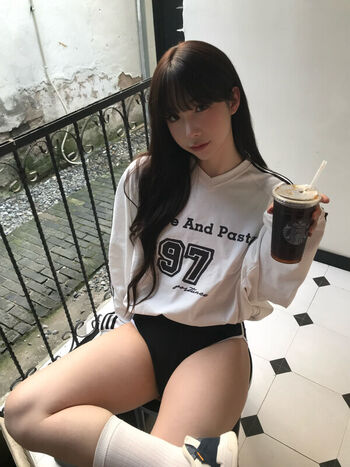 Full leaked Shiliuyelei private photo