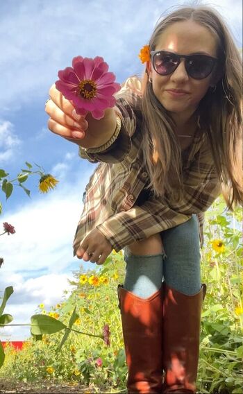 Full leaked Shiloh ariel nelson private photo