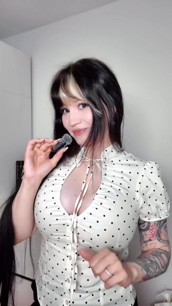Full leaked Shini waifu private photo