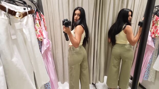 Full leaked Shirin azami page private photo