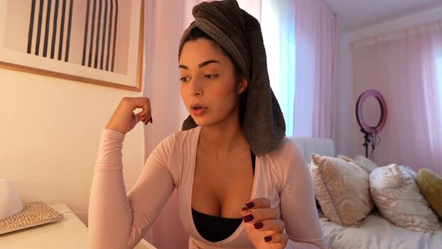 Full leaked Shirin azami private photo