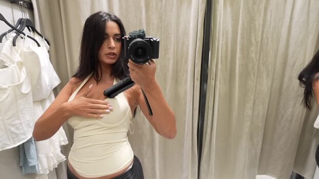 Full leaked Shirin azami page private photo