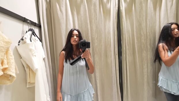 Full leaked Shirin azami page private photo