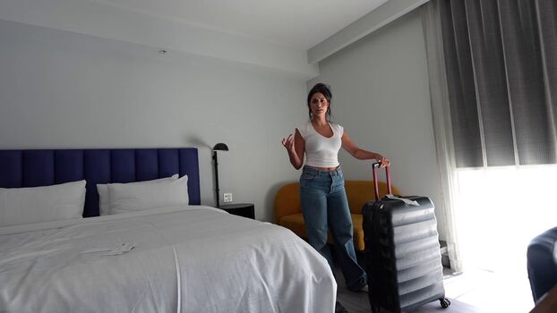 Full leaked Shirin azami page private photo