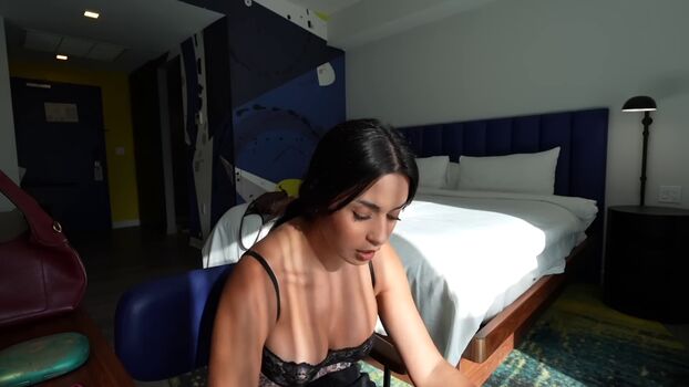 Full leaked Shirin azami page private photo