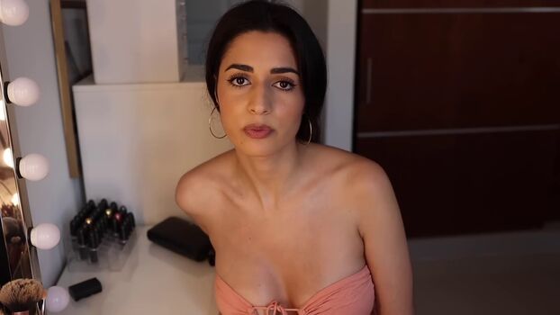 Full leaked Shirin azami private photo