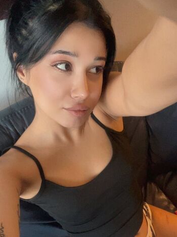 Full leaked Shirin yfr private onlyfans photo
