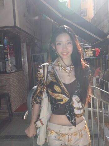 Full leaked Shirlizleee private photo