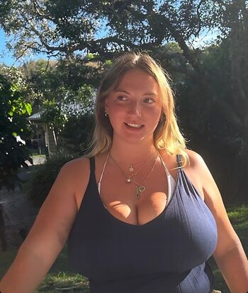 Full leaked Shonacolson private photo