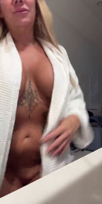 Full leaked Shotofmerlo private photo